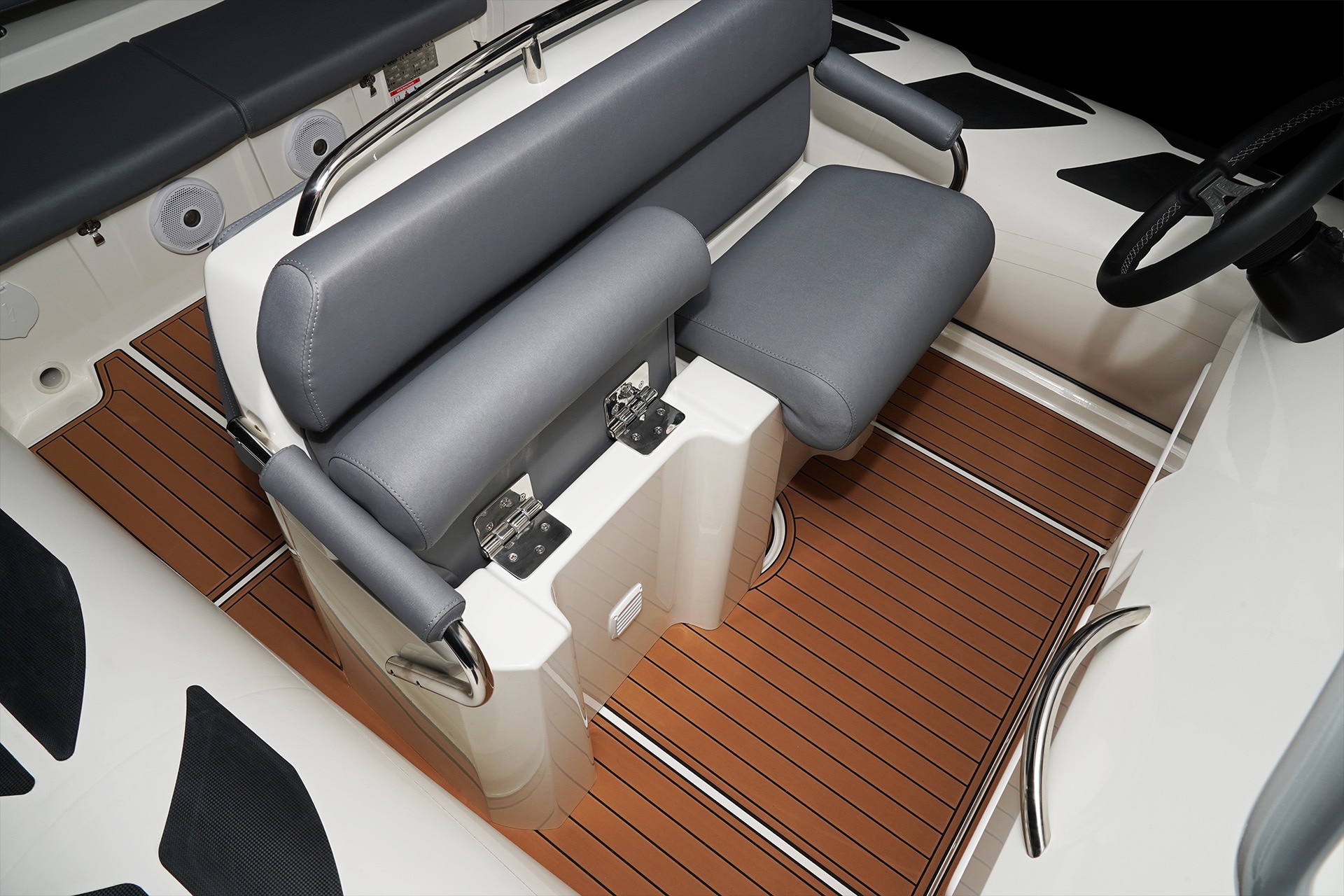 Navigator 700
